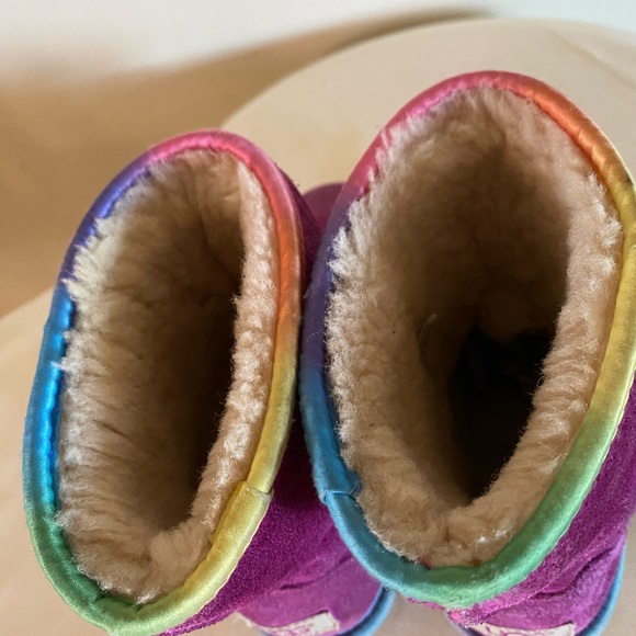 UGG Kids Classic II Sequin Rainbow Winter 1006063K Girls Size 4 Purple Ankle - Picture 5 of 9